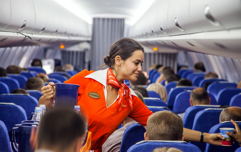  9 самых глупых вопросов которые задают стюардессам