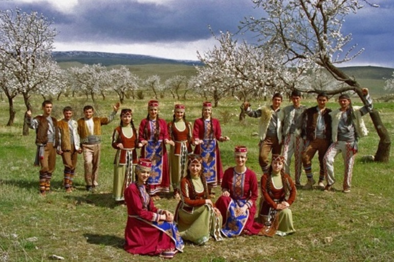 Истоки армянского языка