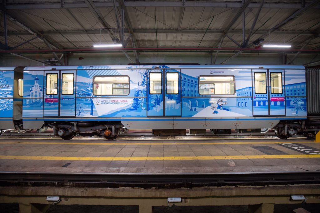 По какой причине вагоны российского метро окрашены в синий цвет