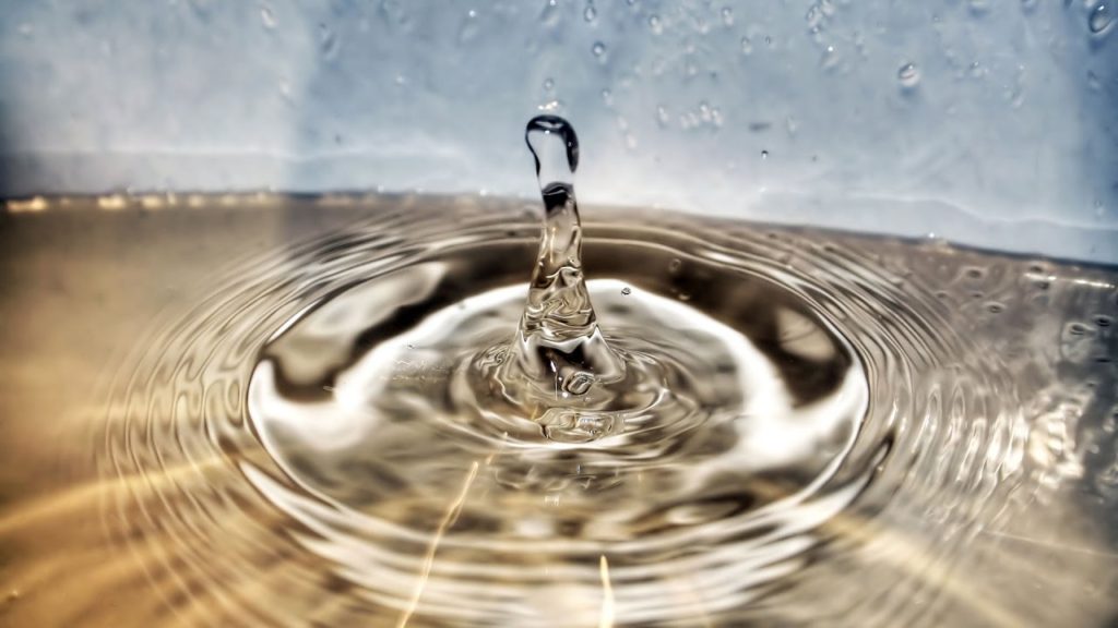 Необъяснимые свойства воды: 20 лет исследований